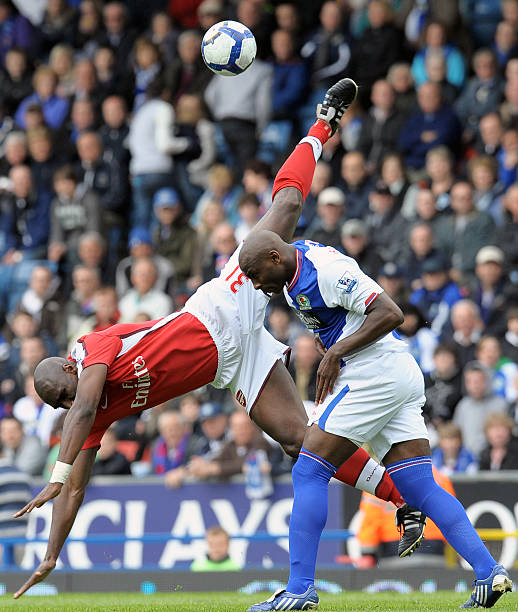 来推动足球 来推动足球