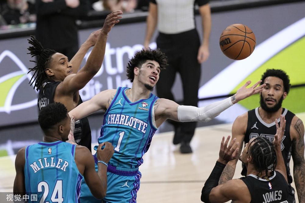 级客场的球 级客场的球