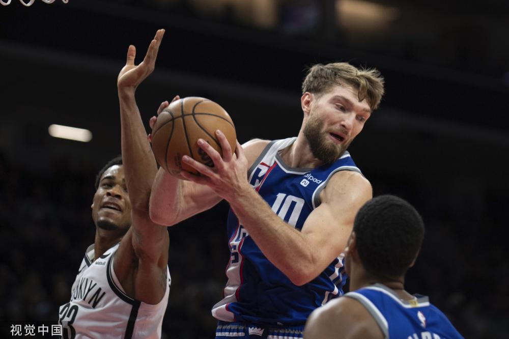 对其年轻中 对其年轻中