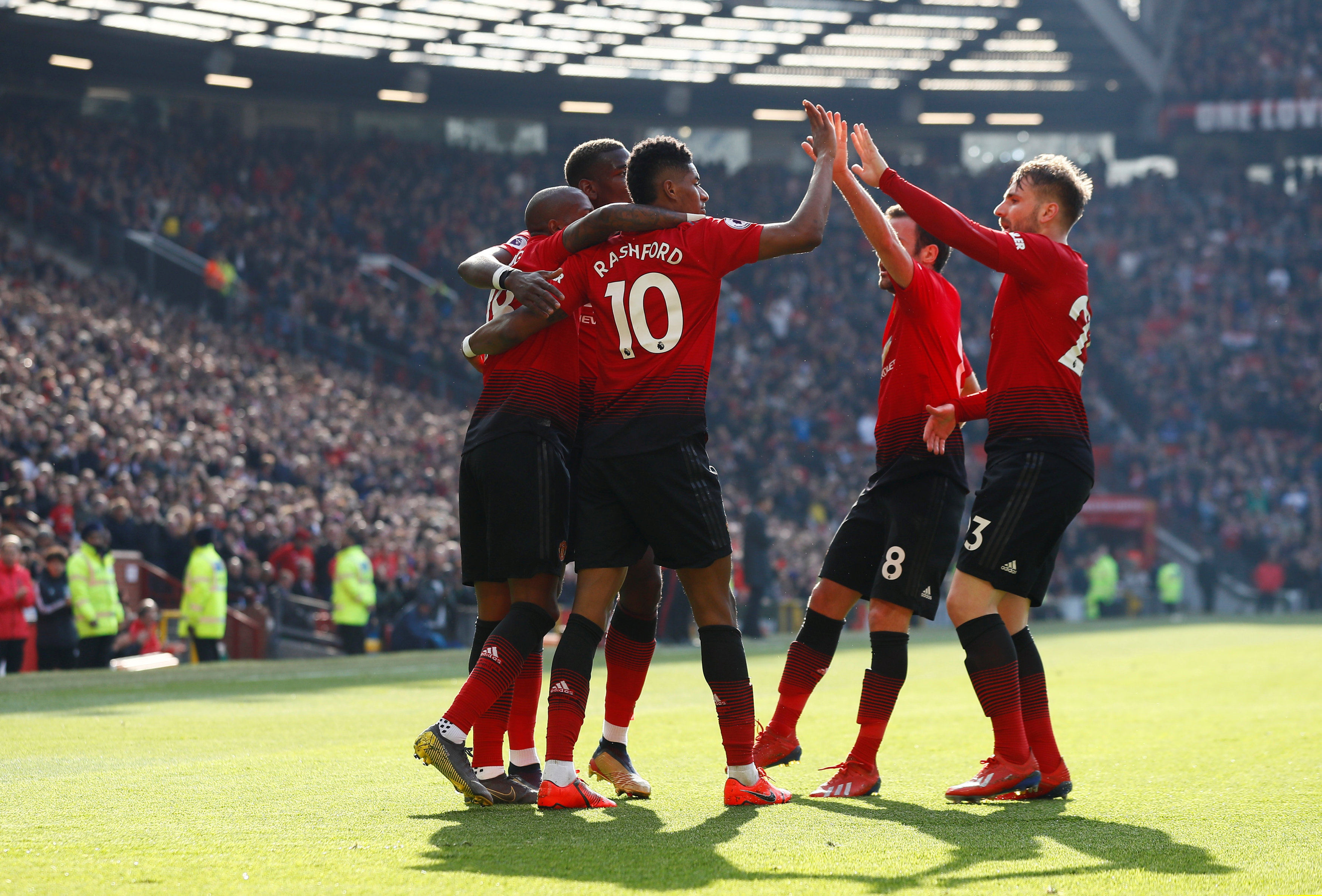 尼亚选手在 尼亚选手在