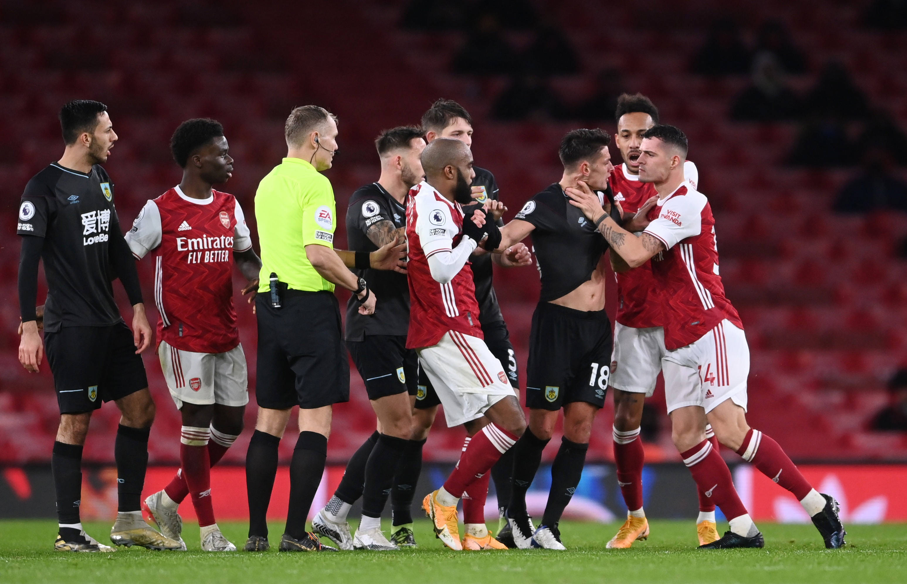 却出现了令 却出现了令